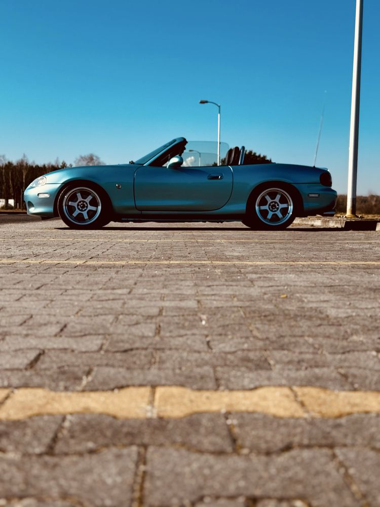 Mazda mx5 1.8 NBFL Sportive 6 biegów