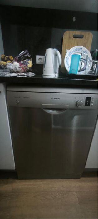 Vendo Máquina de Lavar Loiça Bosch