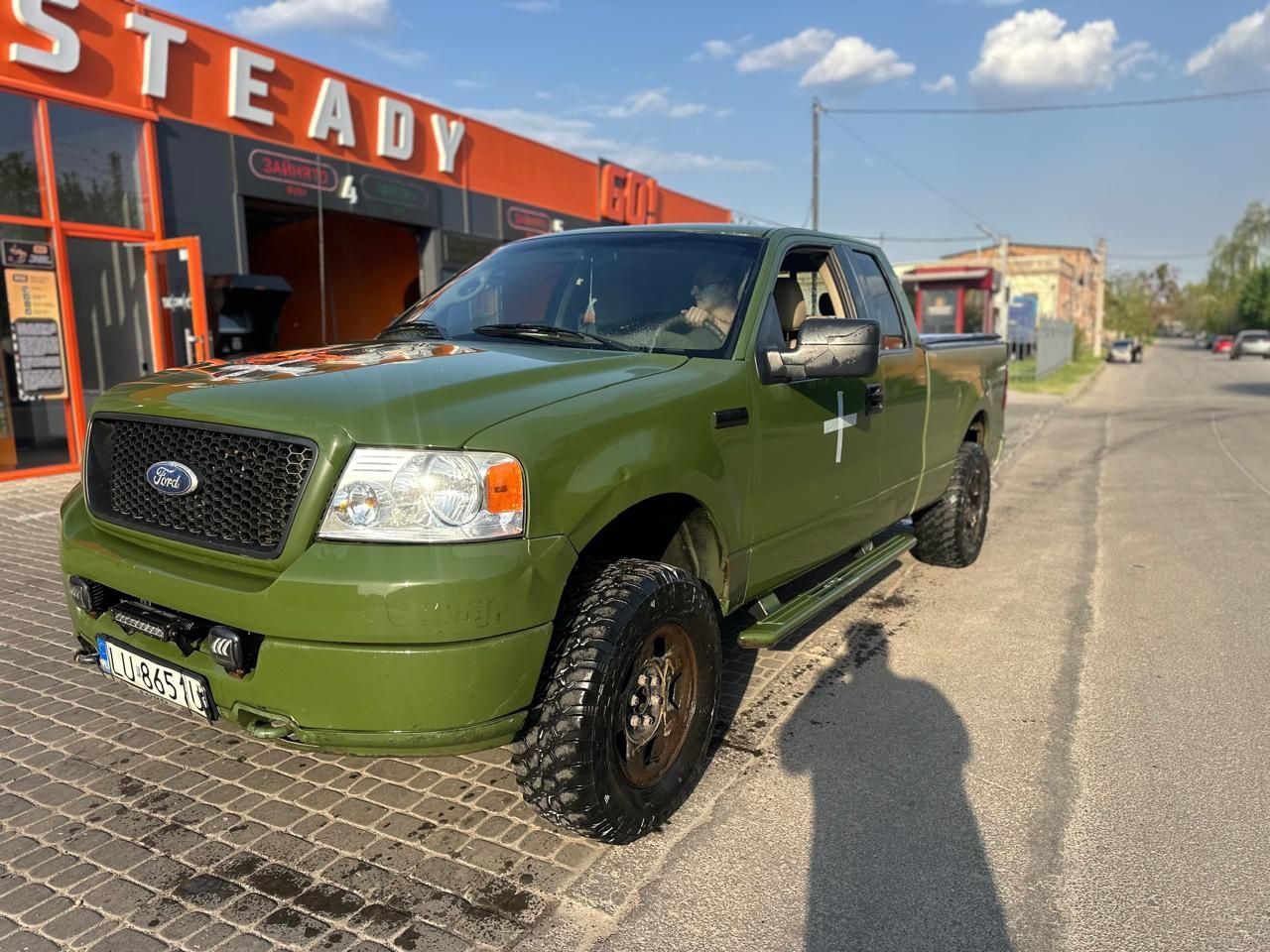 Ford f150 2005 р.в. стоїть на укр реєстрації
