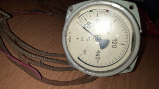 термометр манометричний