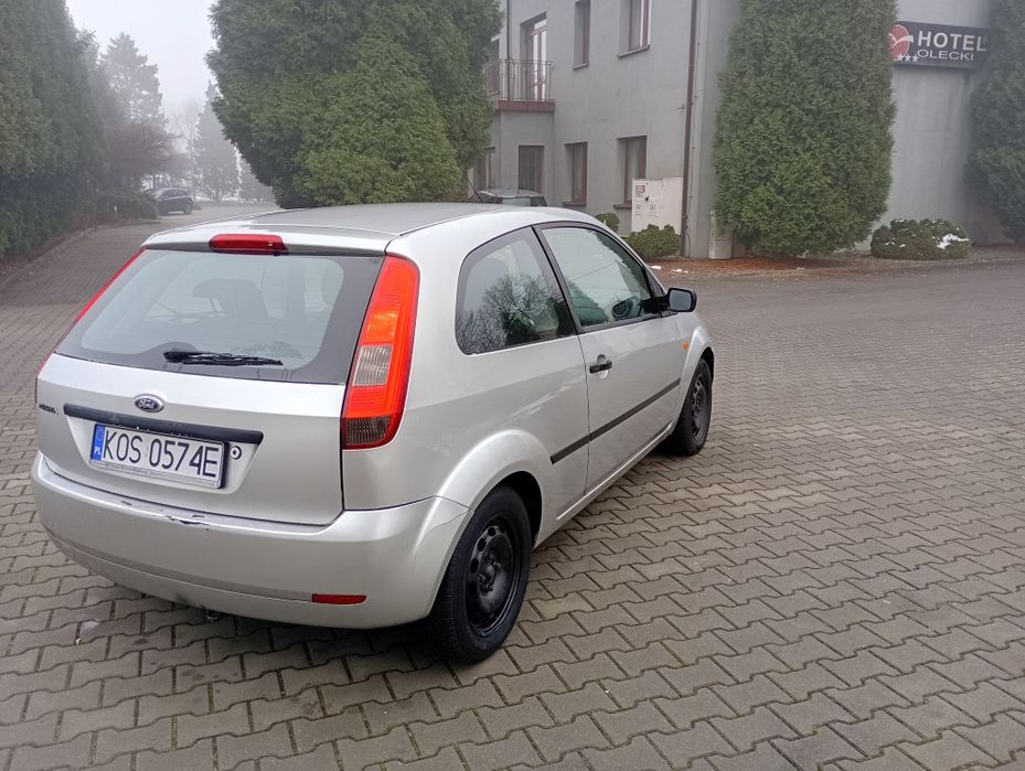 Ford Fiesta benzyna 2004 rok klimatyzacja