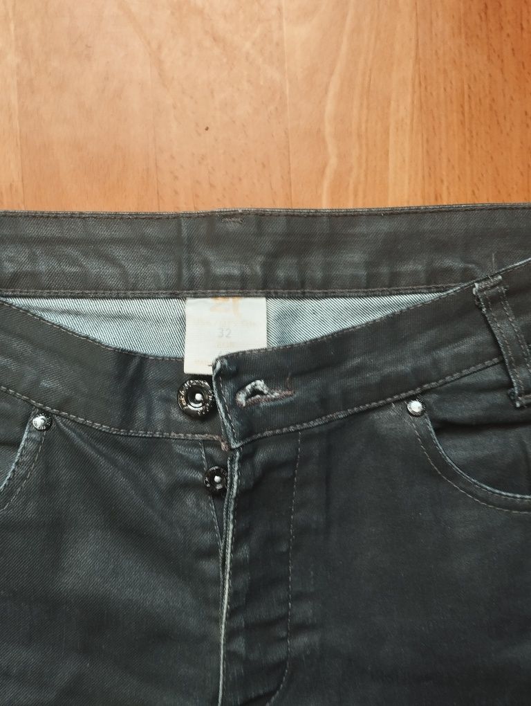 Woskowane jeansy Zara L/XL