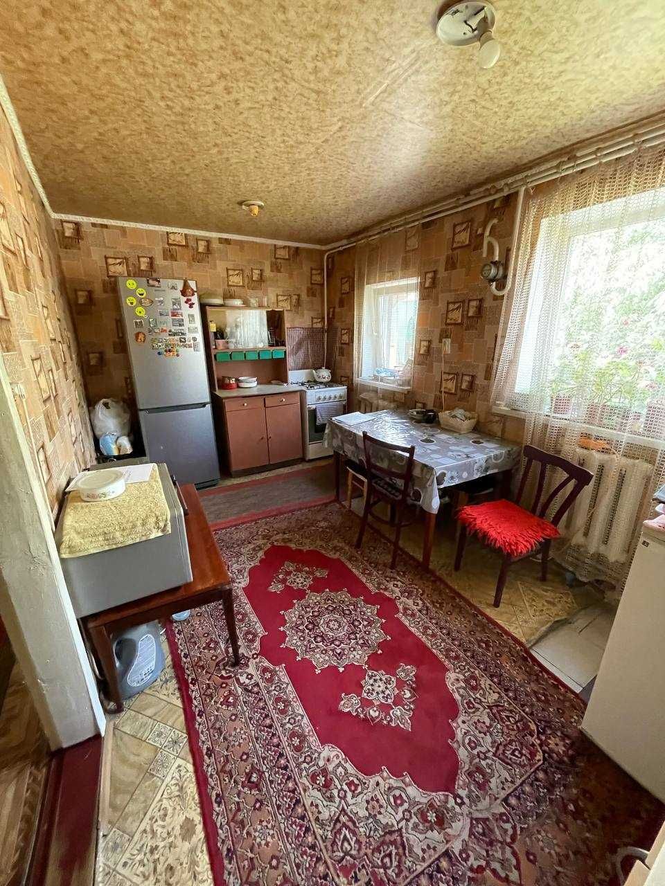Продам більшу частину будинку з окремим двором Новомиколаївка !!!