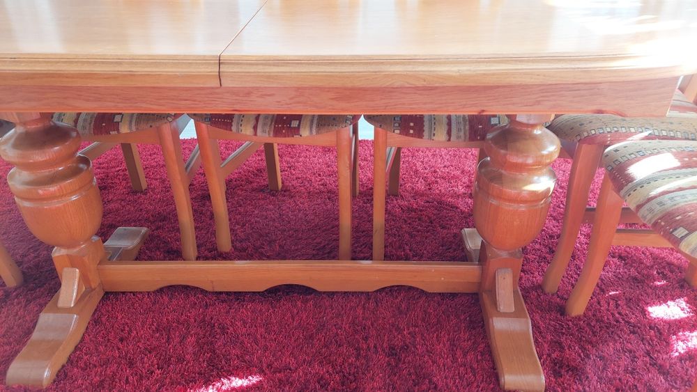 Drewniany stół + 10 krzeseł