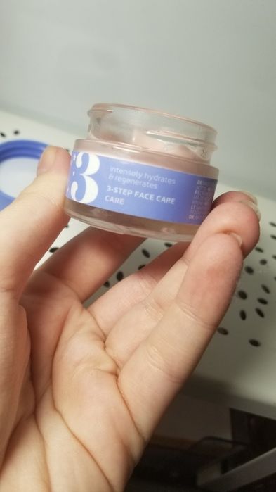 Krem one two Free na noc