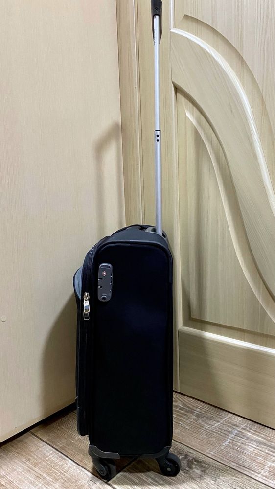 Samsonite чемодан оригинал, ручная кладь!