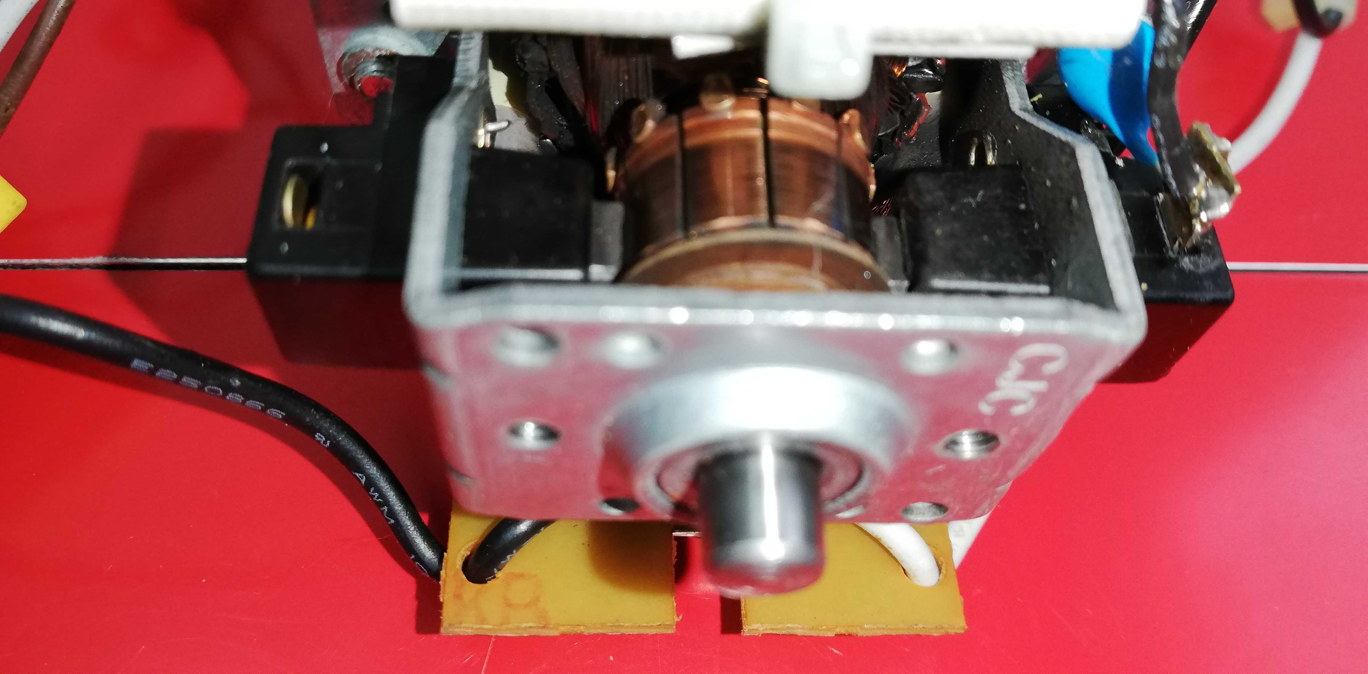 Мотор измельчителя Delimano MC343 электродвигатель 220V 200W в сборе