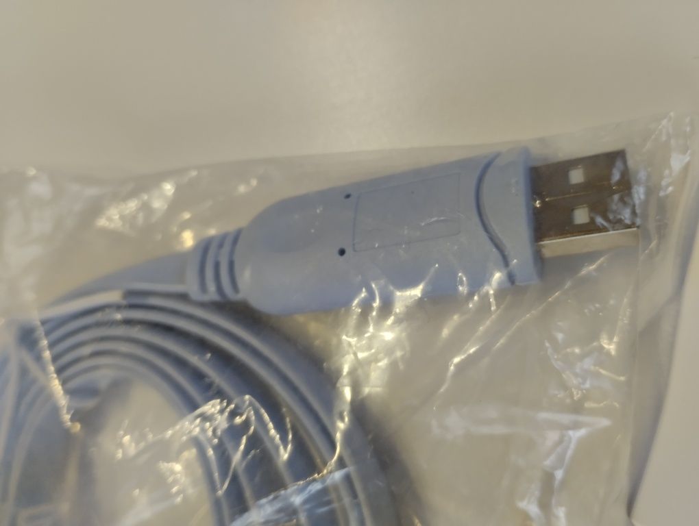 kabel USB typu telefoniczny do konsoli