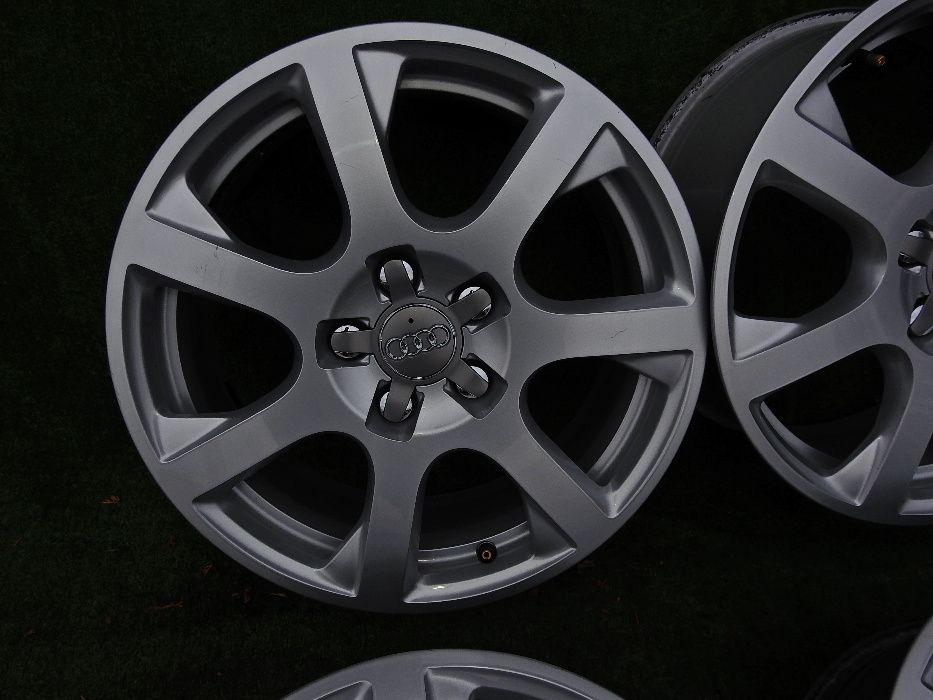 4XFelgi Audi 17'' oryginalne 2014r Stan BDB 8R0