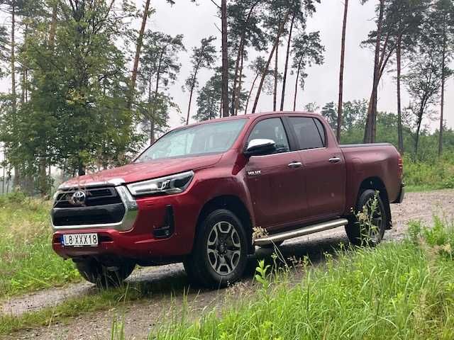 TOYOTA HILUX • 2023 • 2.8 D-4D 204 KM • 4x4 • Serwisowany • Z POLSKI