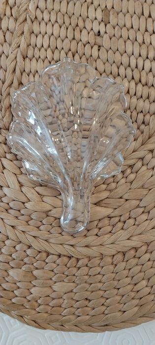 Manteigueira em forma de parra em vidro antigo