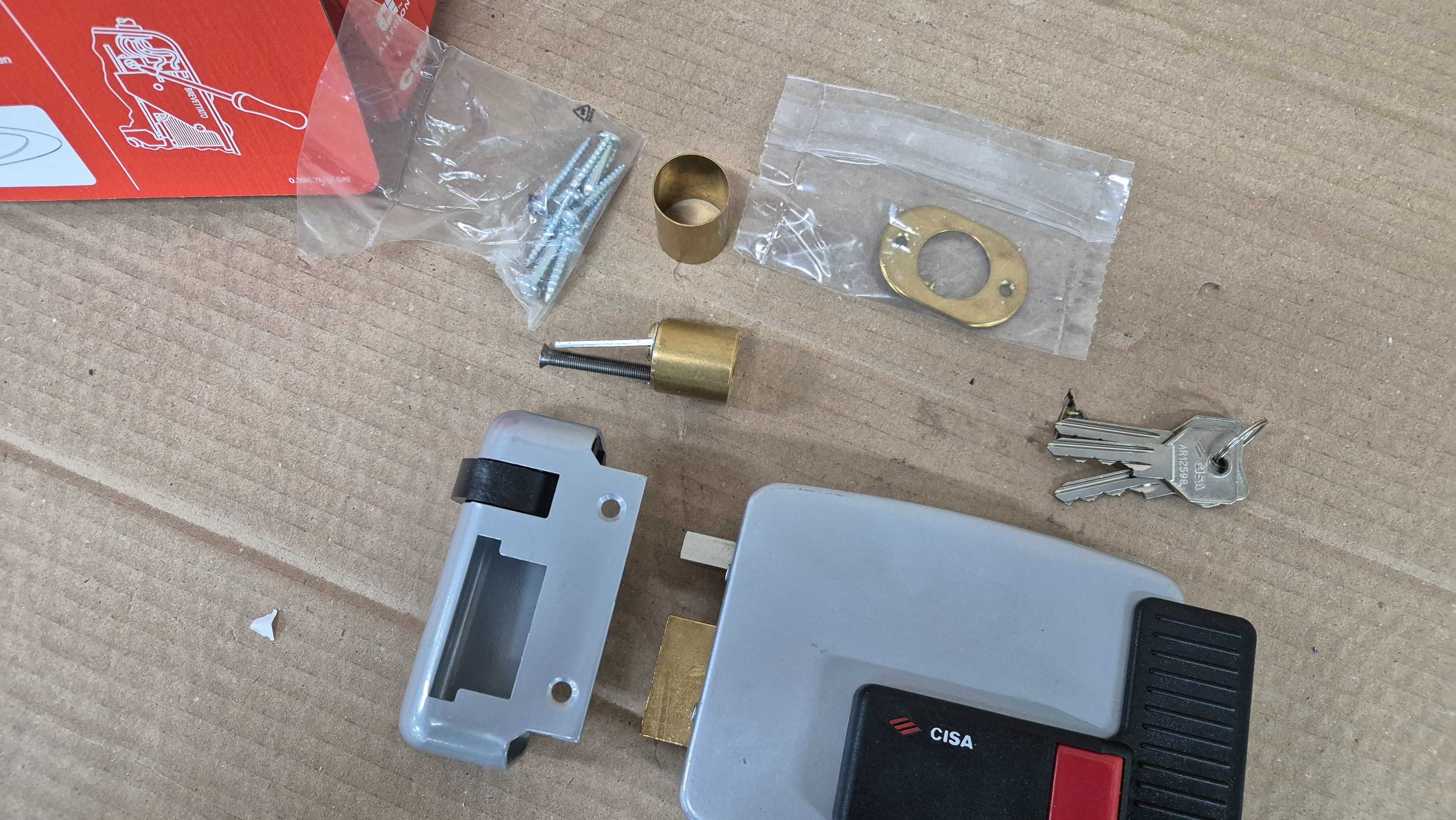 Zamek elektryczny do drzwi 12V Cisa