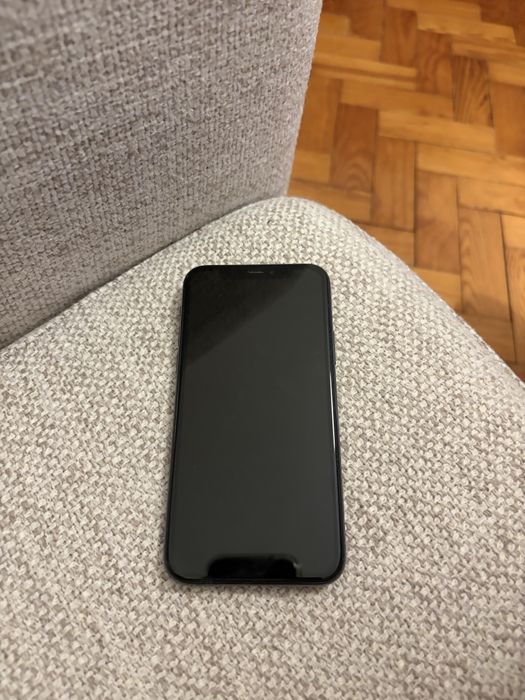 Iphone 11 Pro green dark