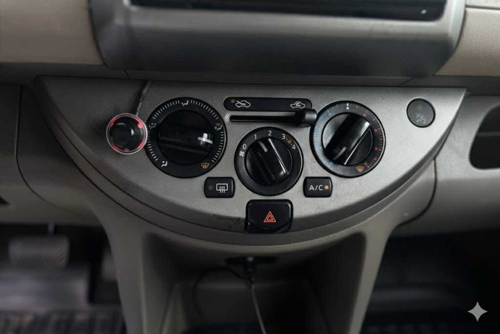 Надійний японець! Nissan Note 1.6, 2006. Економний та жвавий.