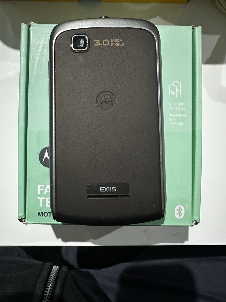 Motorola Moto EX 115 Qwerty z duzl sim.