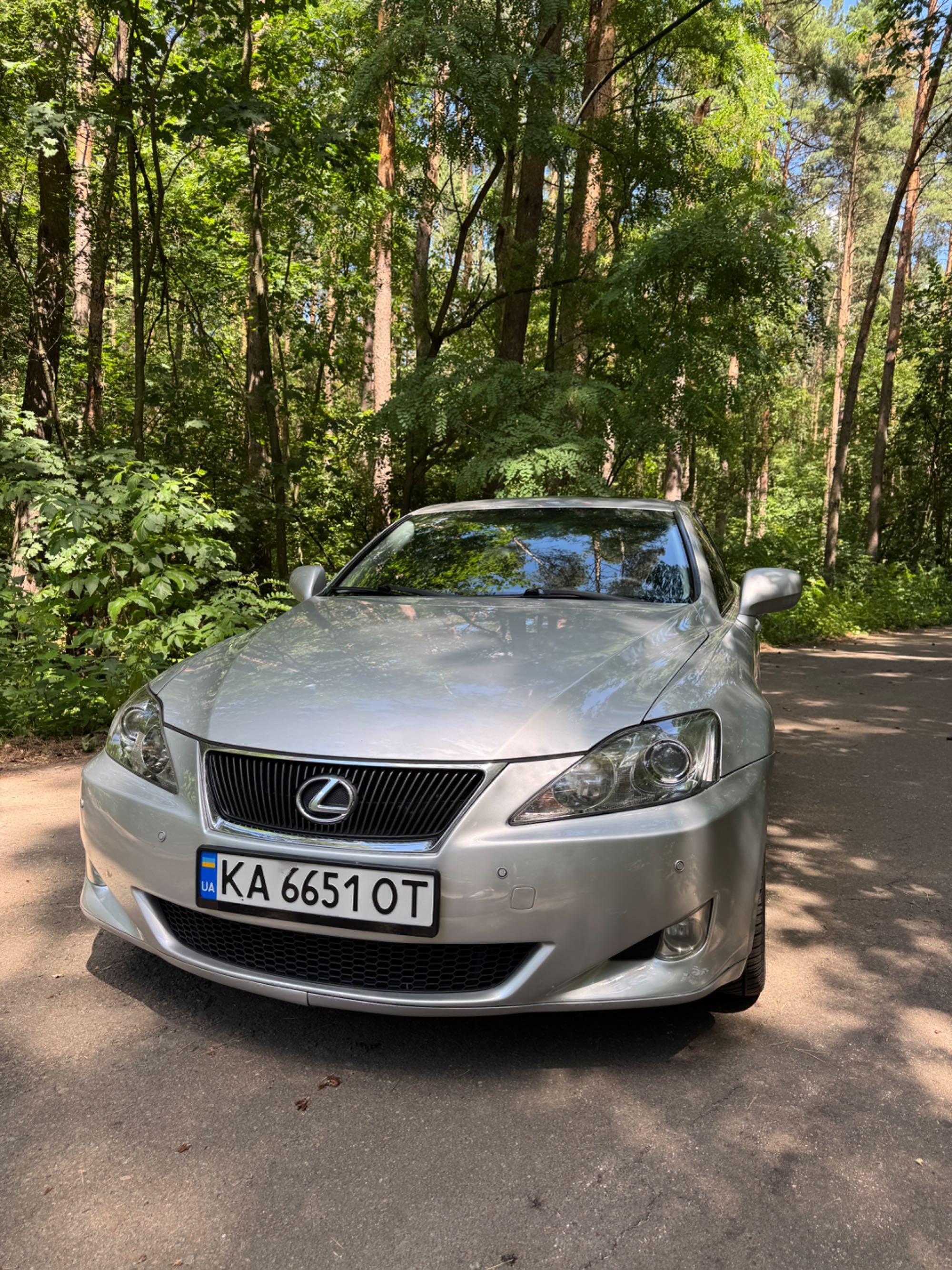Продам Lexus is 250 awd 2007