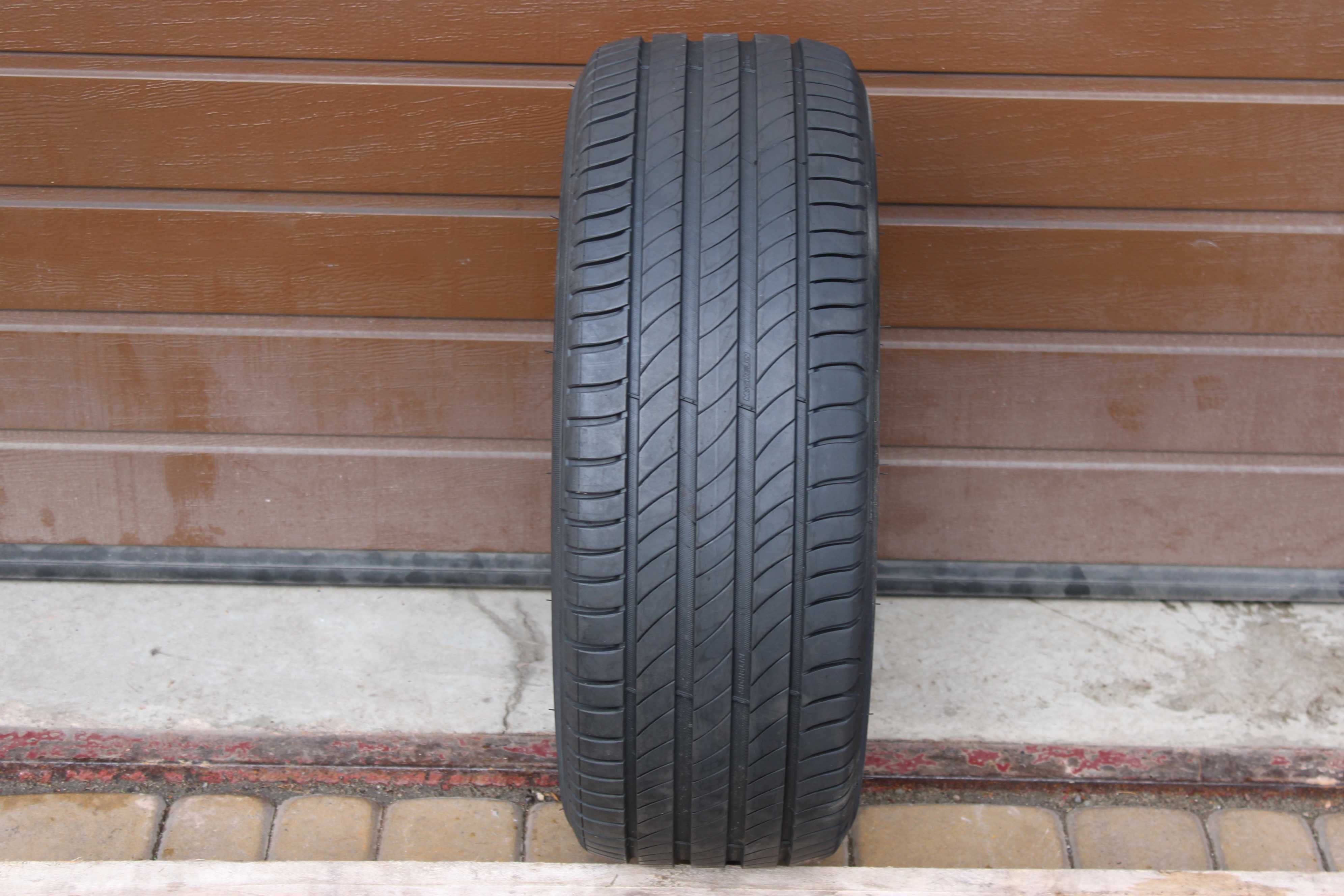 215/50R17 Michelin Primacy 4+  95W 6,5mm 2022r.