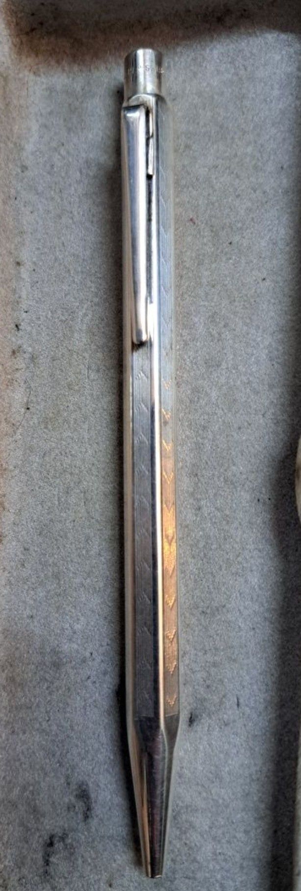 Caneta esferográfica Caran D'ache vintage.
