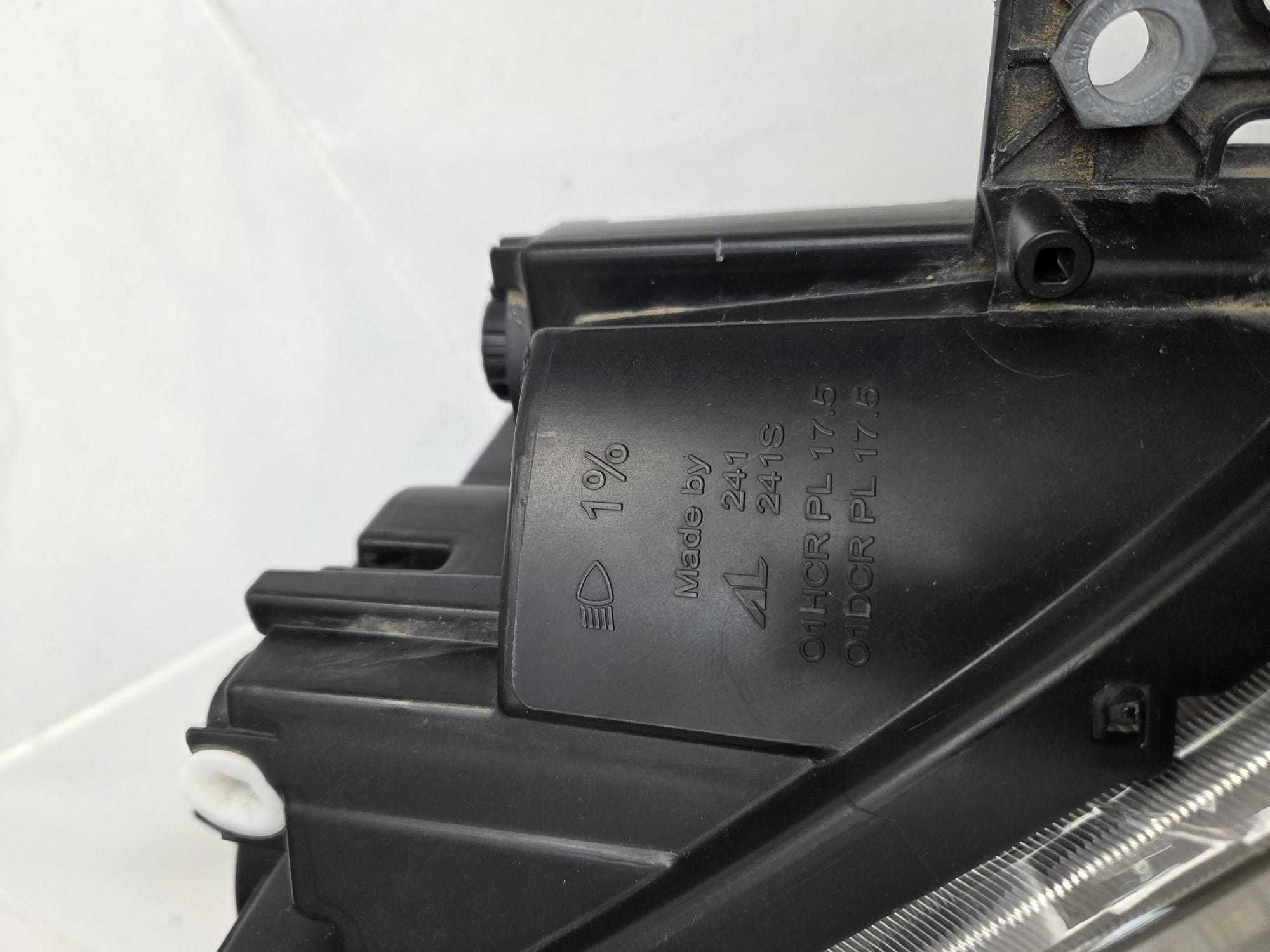 Farol Direito FIAT 500X 2014 a 2020