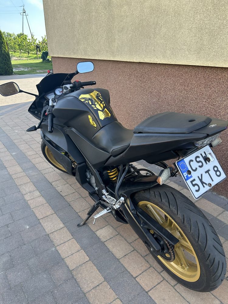 Motocykl Yamaha Yzf R125