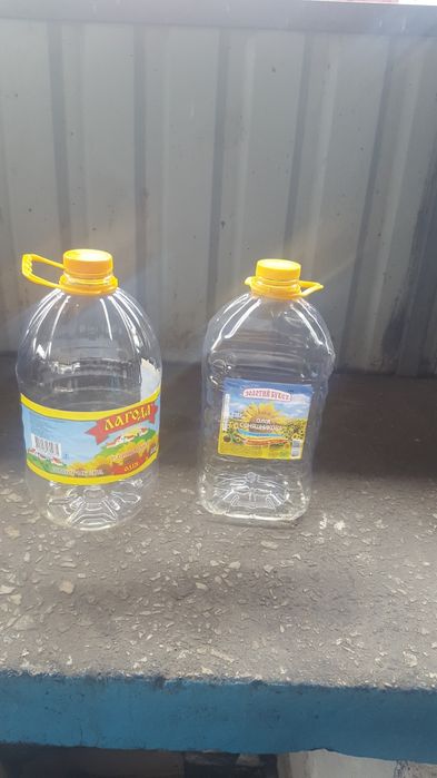 Баклажки с под воды 5л. Б/У.