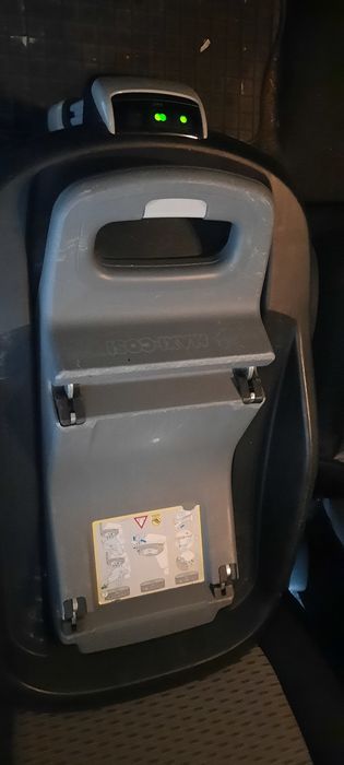 Nosidełko Maxi Cosi z bazą izofiks