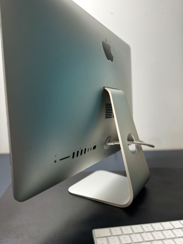 Apple iMac 21.5'' 2.3GHz/16GB/1TB Fusion Drive/Iris Plus 640 - 389BB4