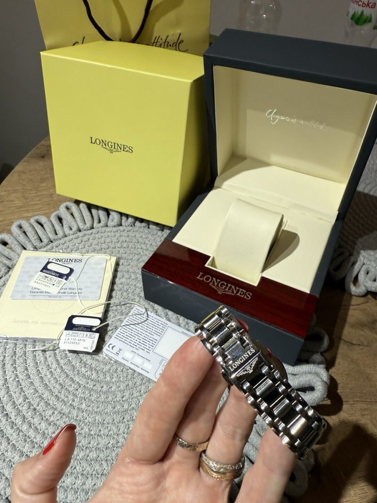Швейцарські Longines Primaluna