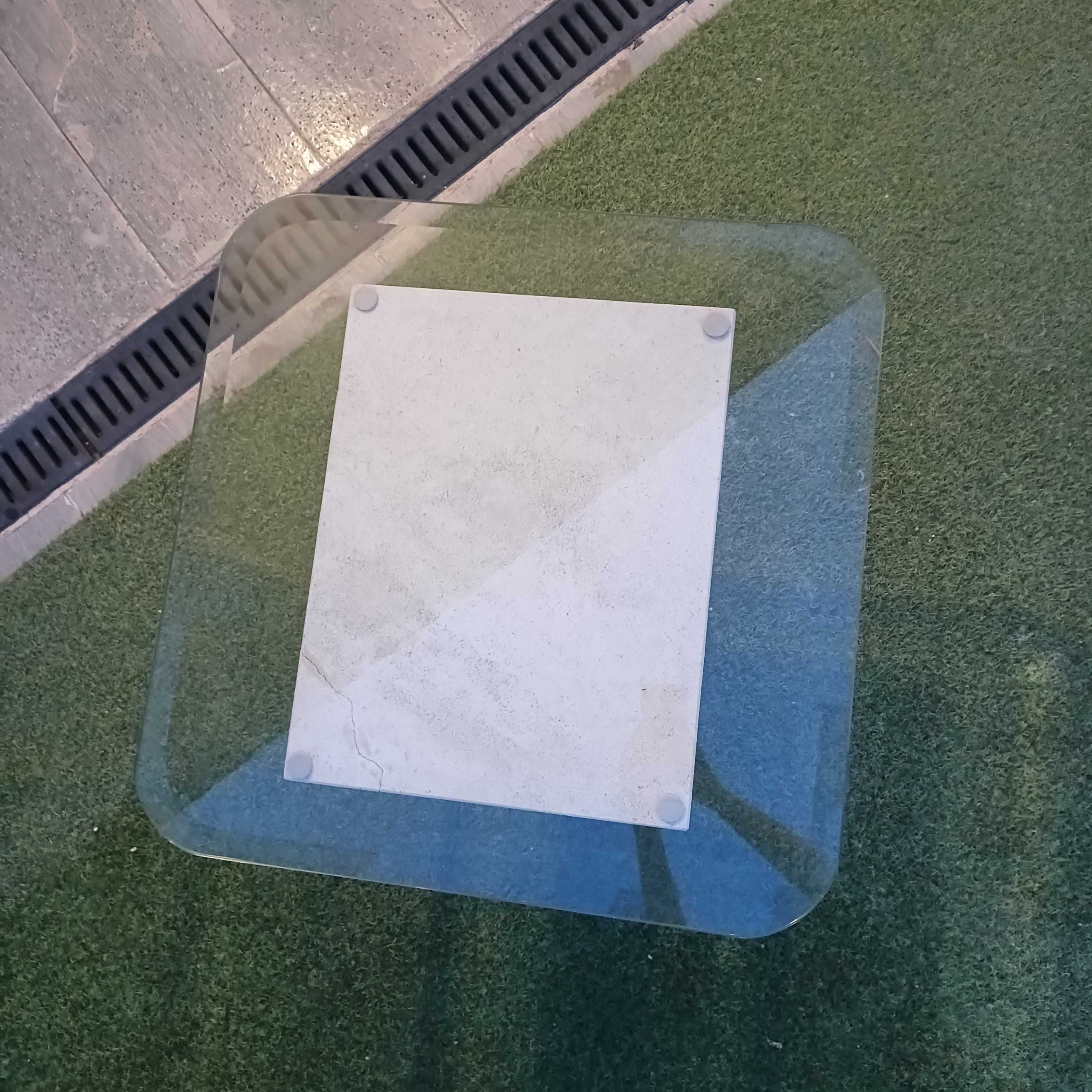 Mesa de Apoio em Pedra