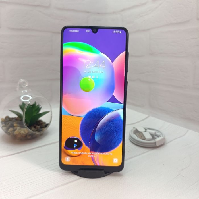 Продам телефон Samsung A31 4/64Gb NFC в гарному стані