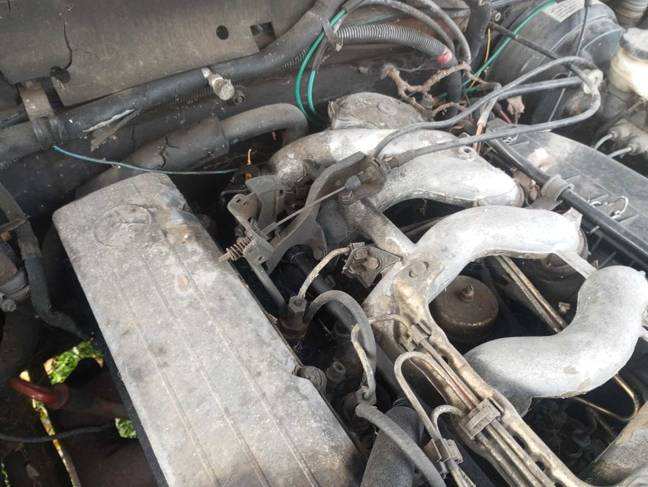 SsangYong Musso 2,9 D silnik mercedes