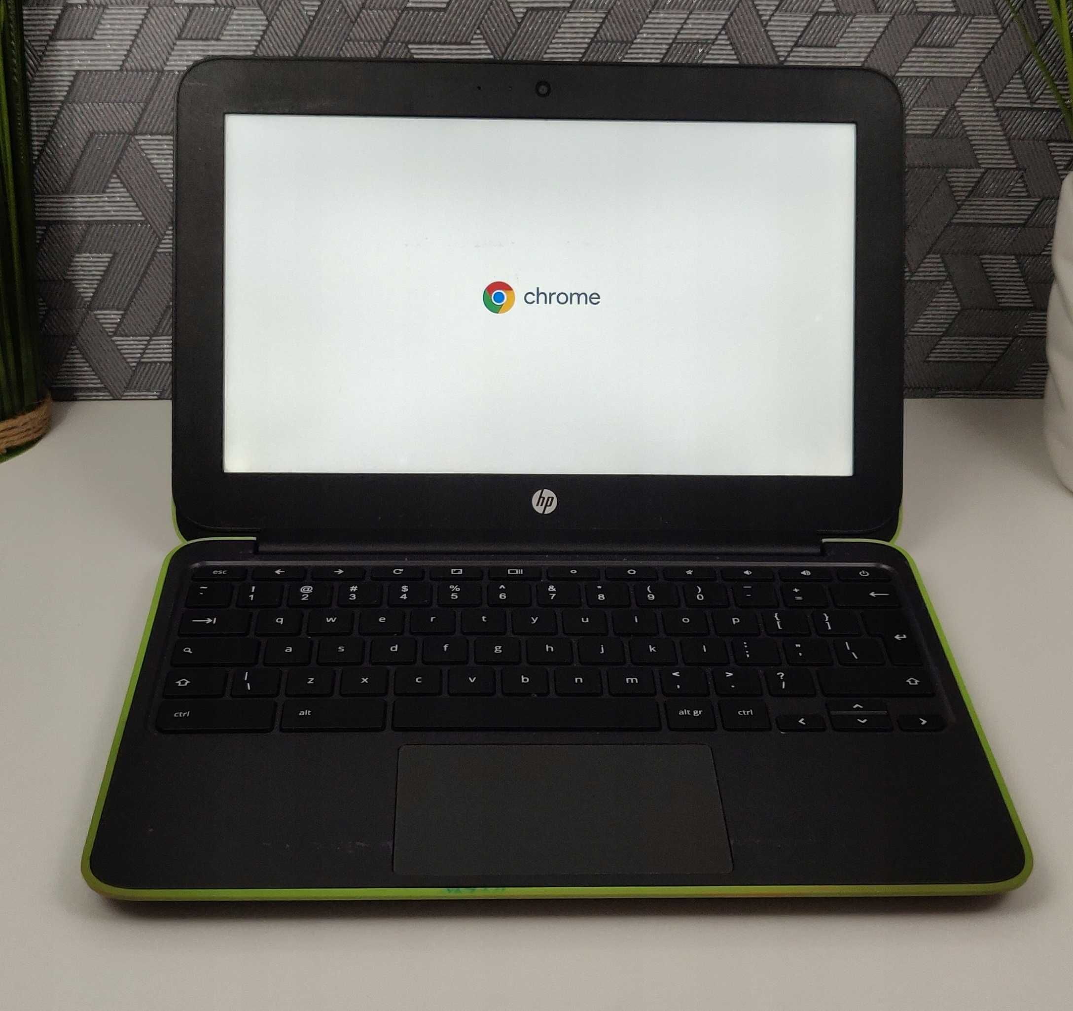 Ноутбук HP Chromebook 11 G6 EE 11,6 Intel Celeron N 4 ГБ/16 ГБ зеленый