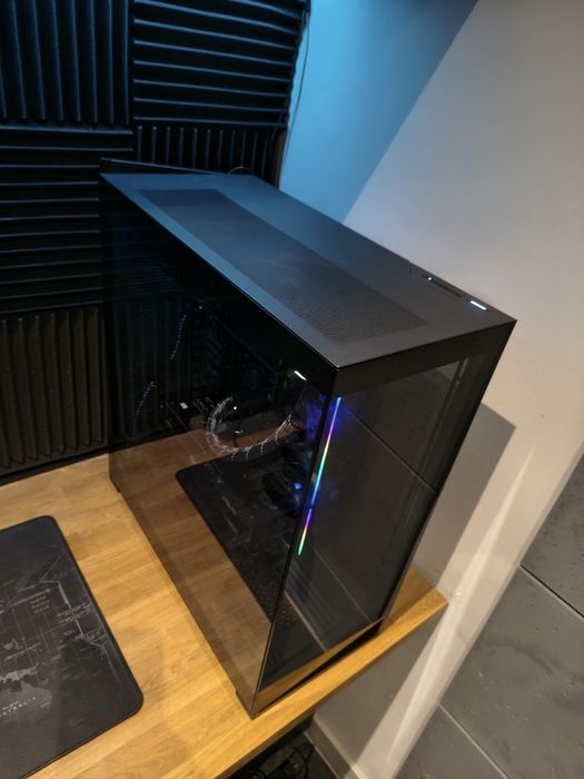 Komputer gamingowy Ryzen 7 7800x3D + RX 9070 + 32 GB RAM - gwarancja