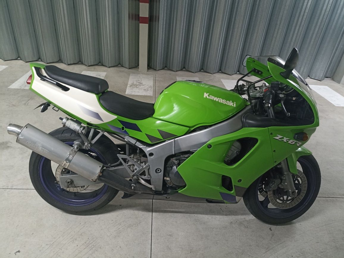 Kawasaki ninja Zxr 6