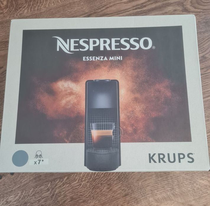 Ekspres kapsułkowy do kawy Krups Nespresso Essenza Mini 1200W C