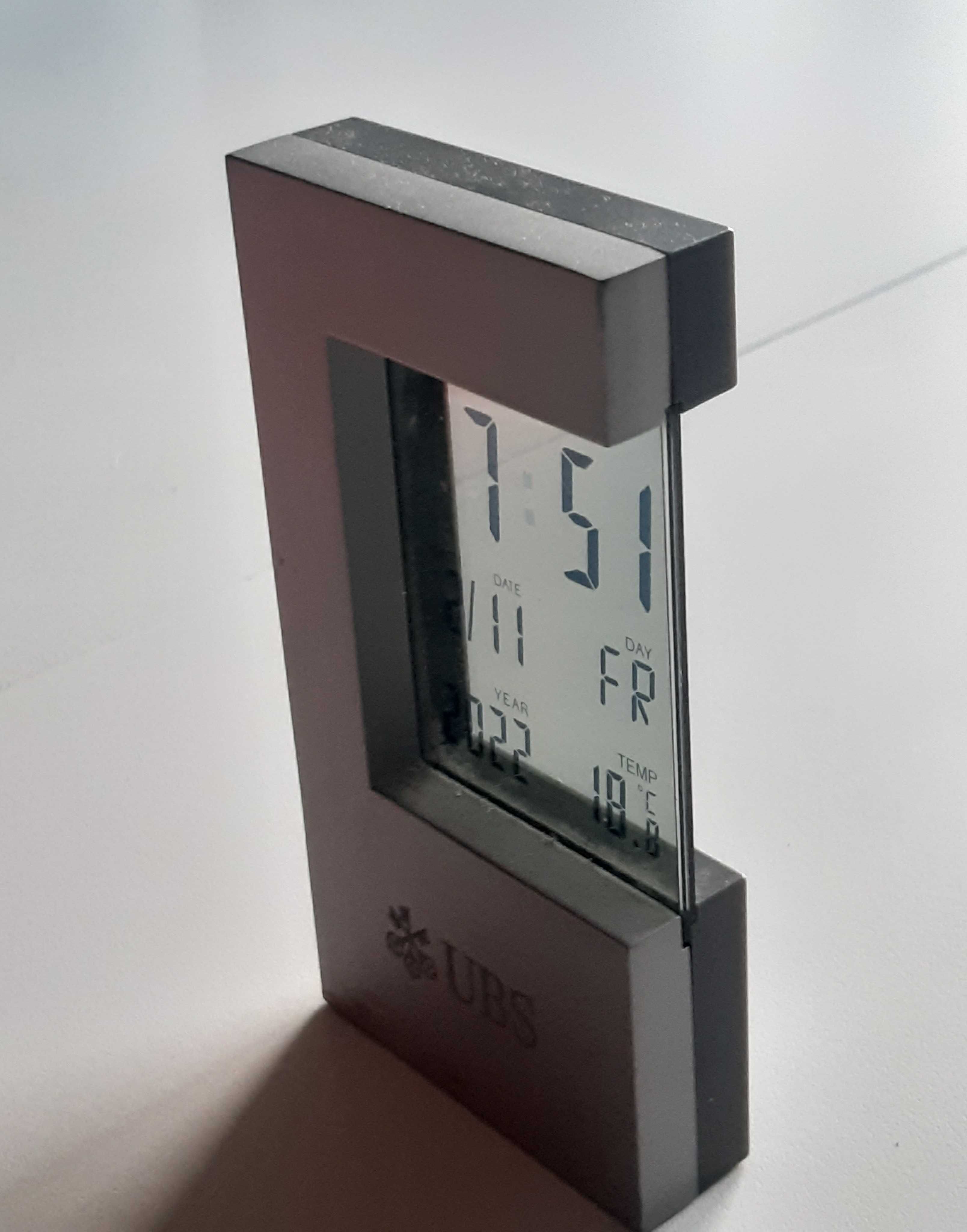 Relógio Despertador UBS Design