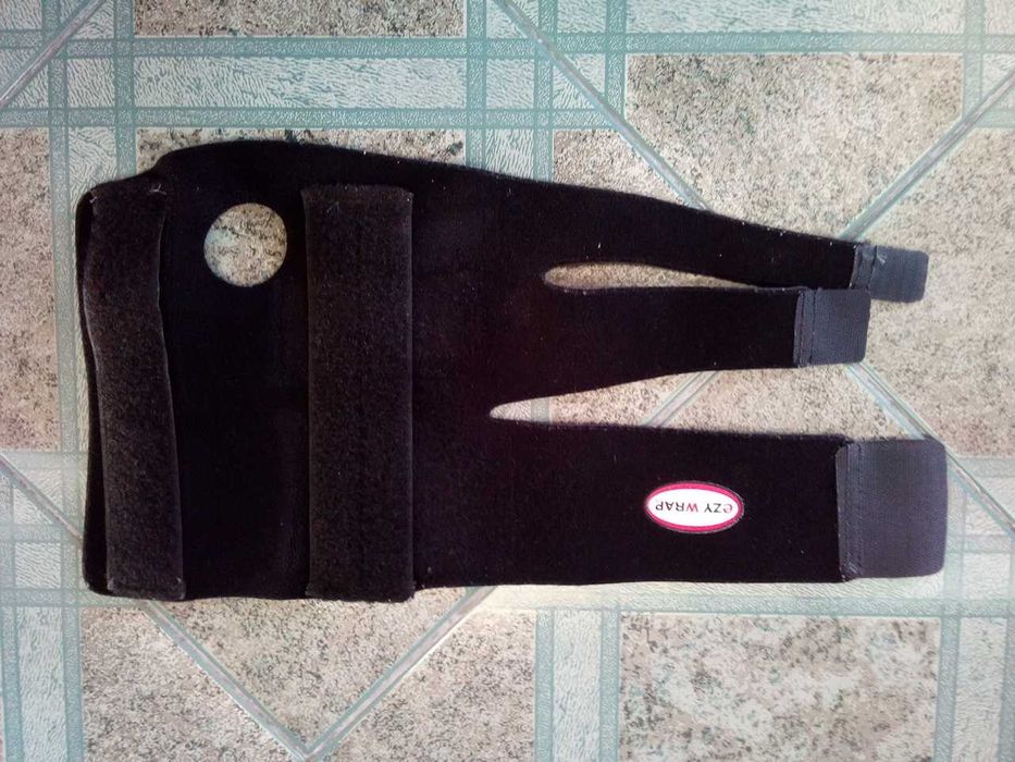 Suporte de terapia do joelho EZY WRAP, como NOVO!