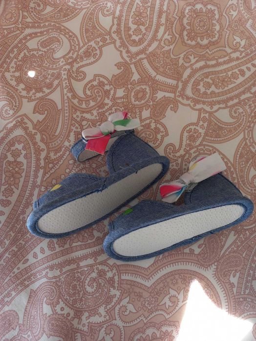 Sandálias a ESTREAR de bebe menina PréNatal