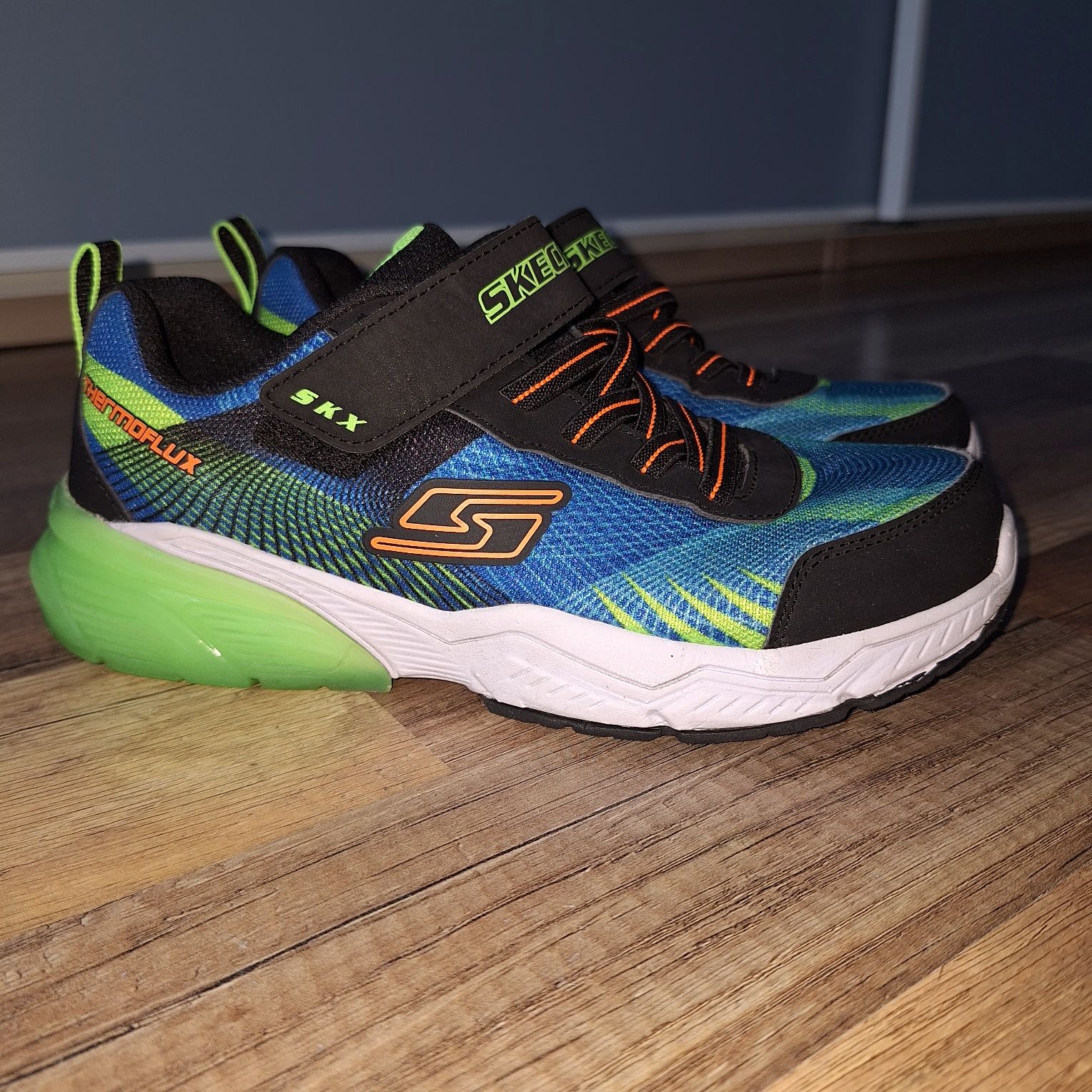 Buty chłopięce SKECHERS 35