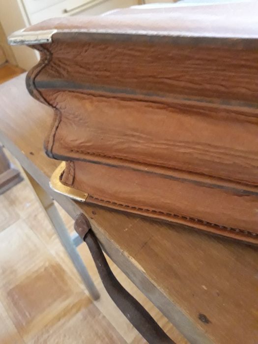 Mala em cabedal p/documentos