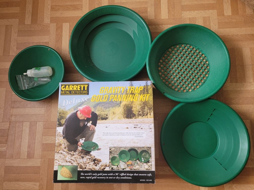 Misy do płukania złota Garret Gold Panning Deluxe Kit