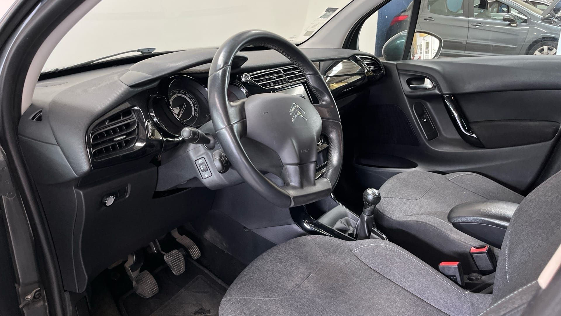 CITROEN C3 1.2 PureTech Collection GPL