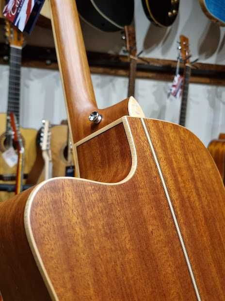 Tanglewood TW10E Solid Top gitara elektroakustyczna cedrowy top