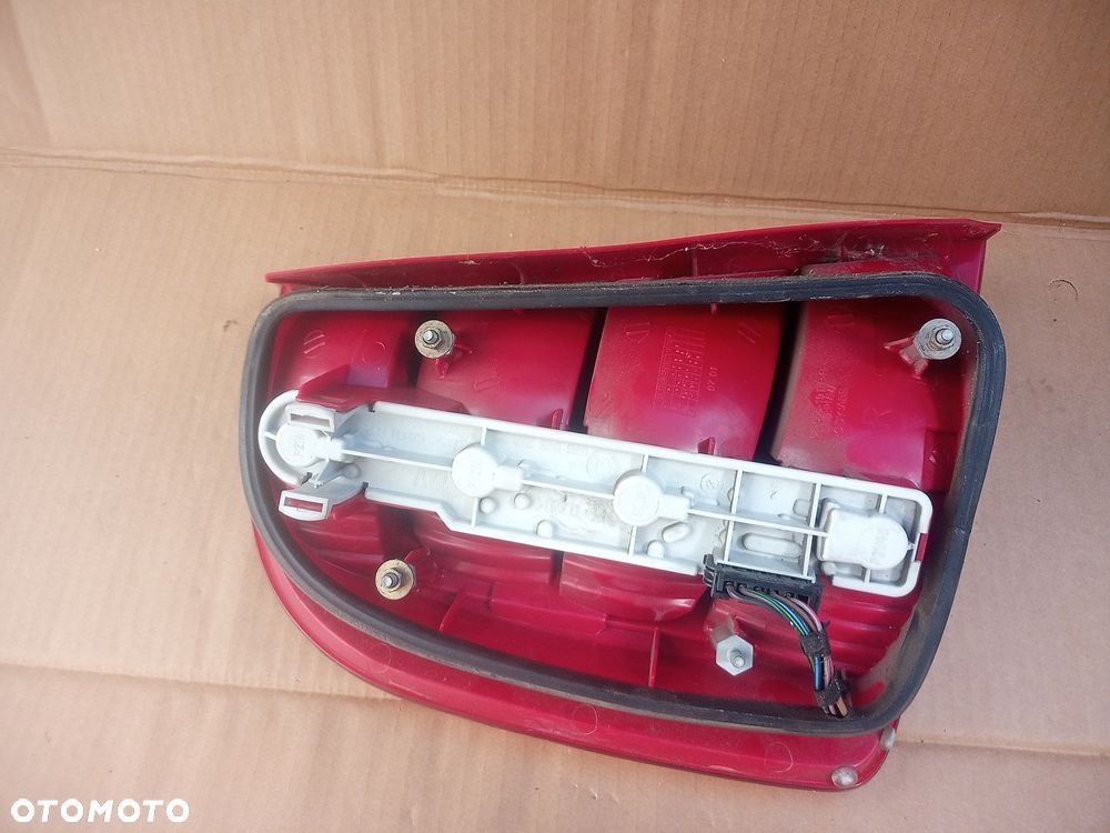 lampa prawy prawa tył skoda fabia I lift