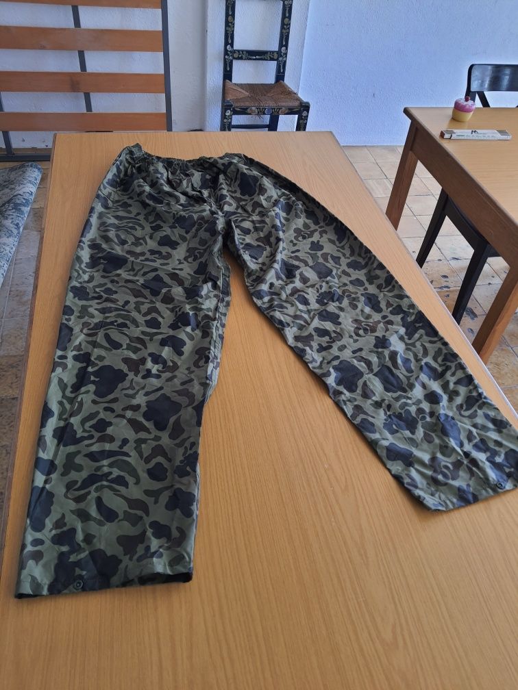 Fato camuflado impermeável XL