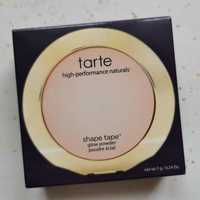 Puder rozświetlający Tarte Shape Tape