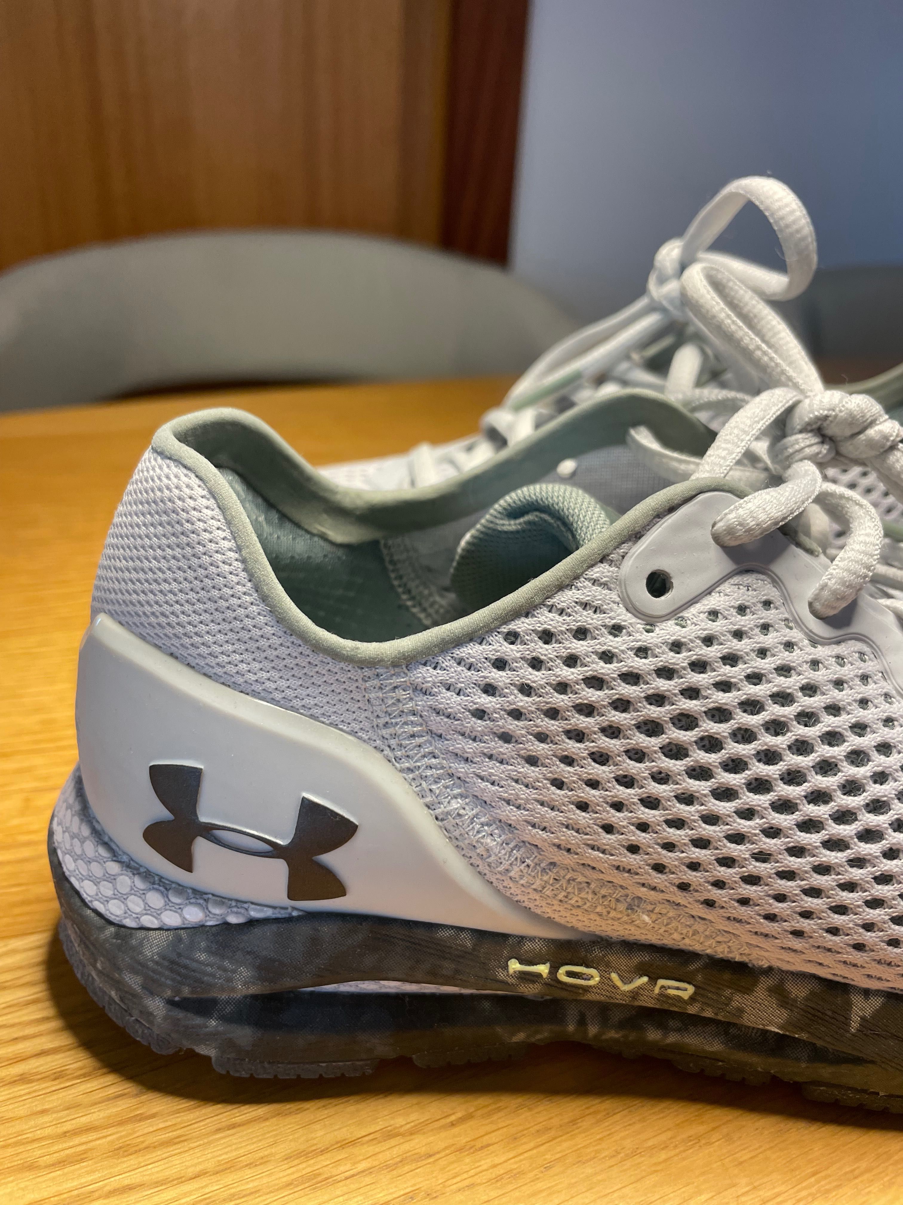 Tênis/Sapatilha Under Armour usados uma vez