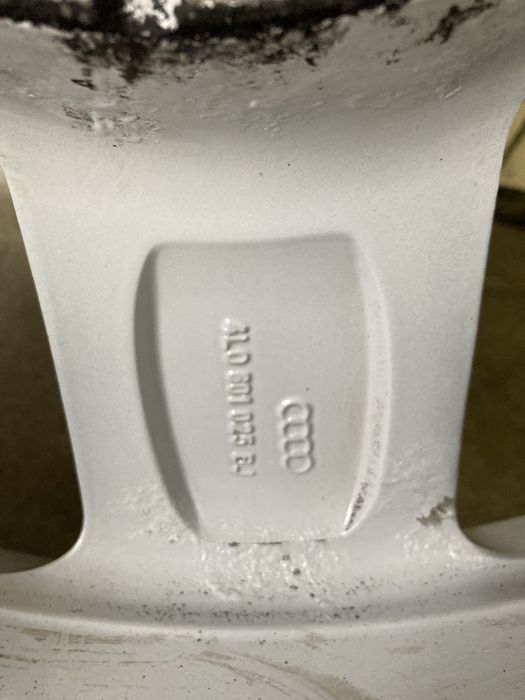 Диски Audi Q5 255/55R18 ET-56 8J 5х112