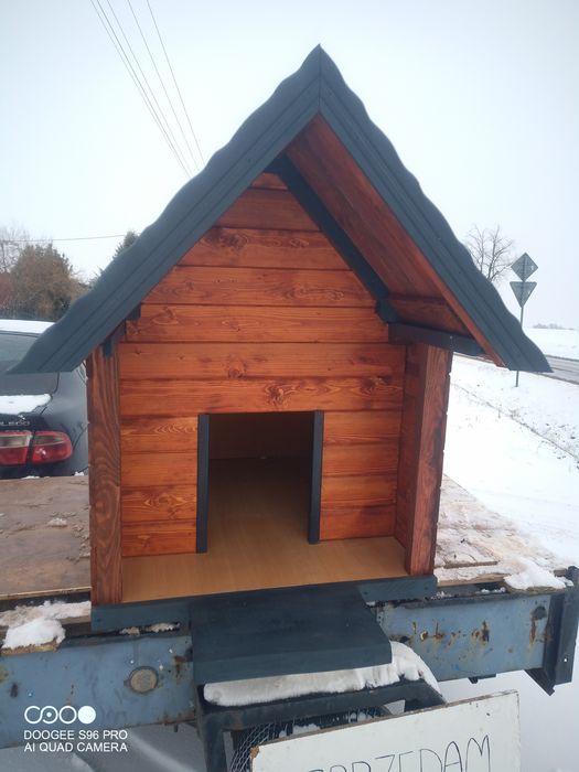 Ocieplana buda dla psa