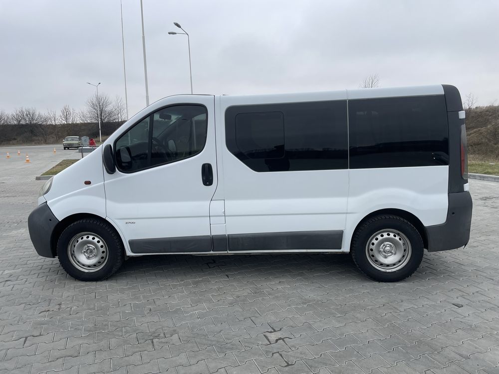 Продам Opel Vivaro